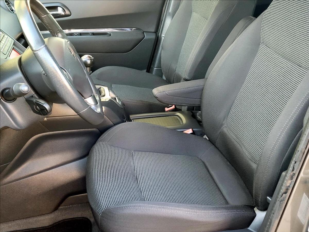 Peugeot 5008 MPV 1,6 l 115 kw