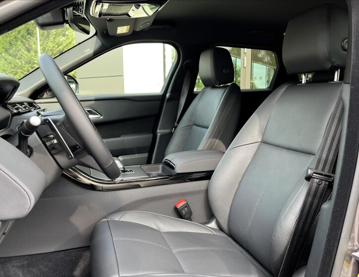 Land Rover Range Rover Velar SUV / Terénní 2,0 l 150 kw