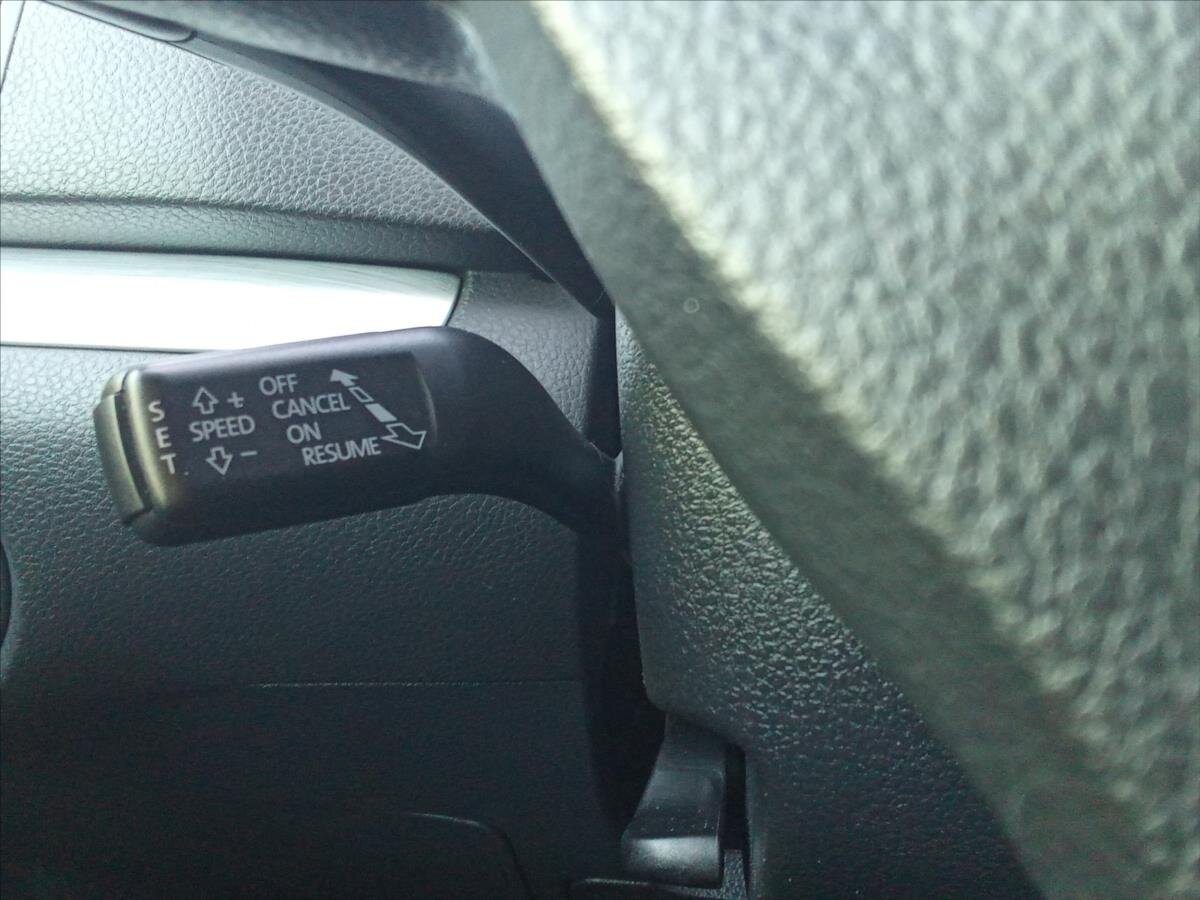 Volkswagen Sharan MPV 2,0 l 103 kw