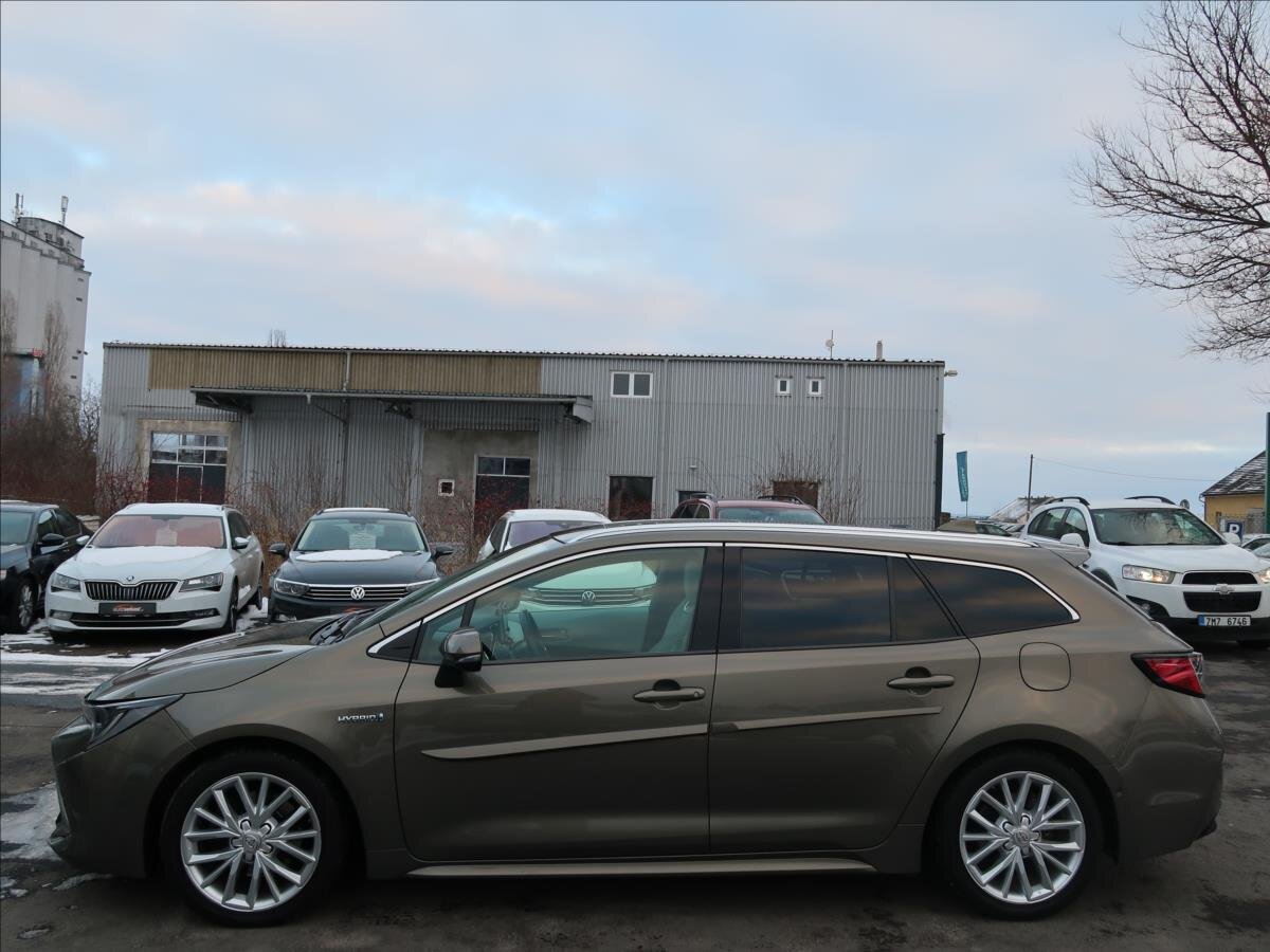 Toyota Corolla Kombi 2,0 l 132 kw