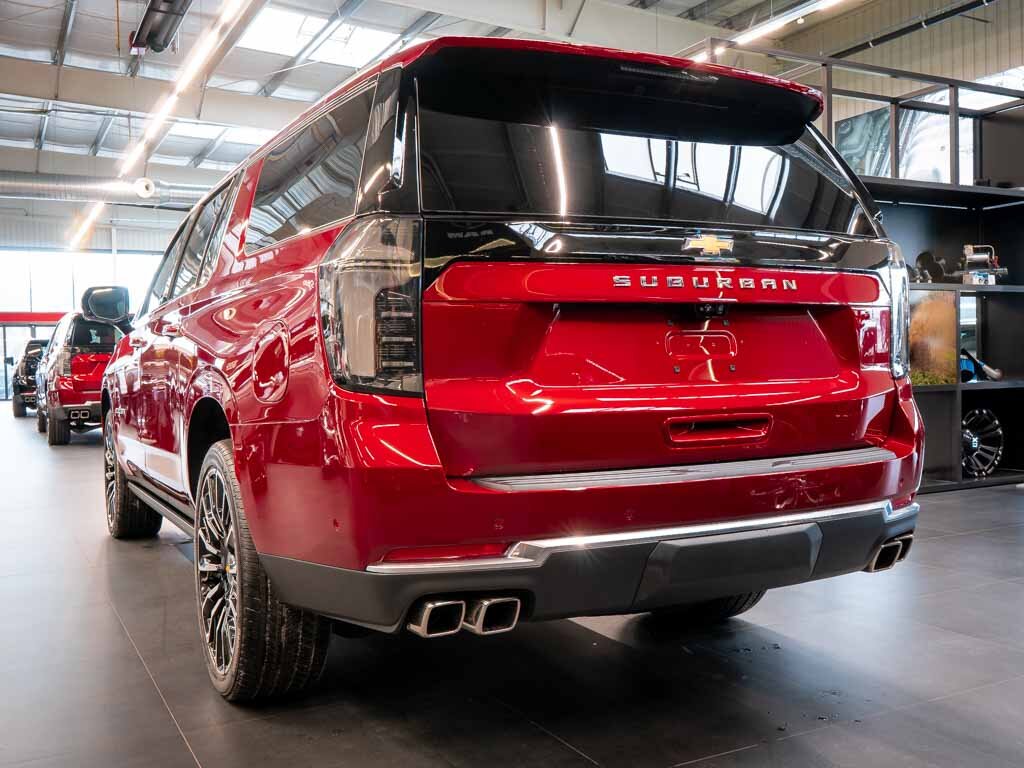 Chevrolet Suburban SUV 6,2 l 313 kw