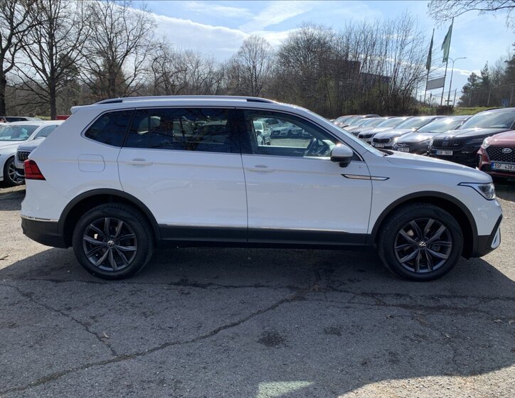Volkswagen Tiguan Allspace SUV / Terénní 2,0 l 110 kw