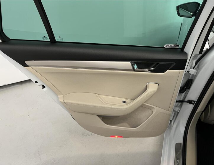 Škoda Superb Kombi 2,0 l 147 kw