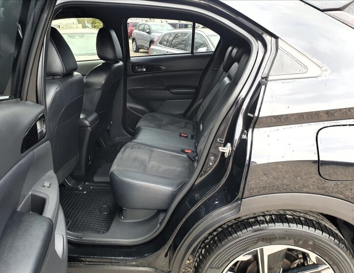 Mitsubishi Eclipse Cross SUV / Terénní 2,4 l 133 kw