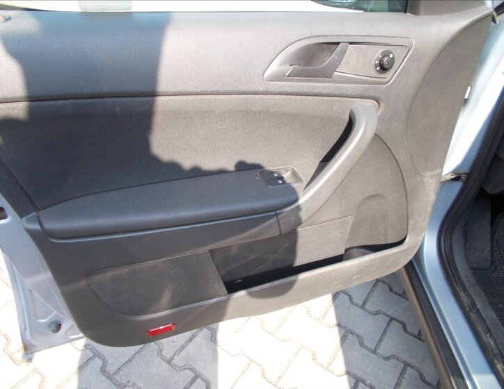 Škoda Yeti SUV / Terénní 1,2 l 77 kw