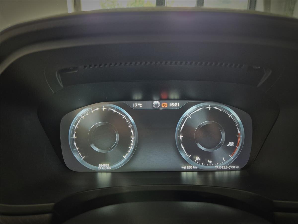 Volvo V90 Kombi 2,0 l 177 kw