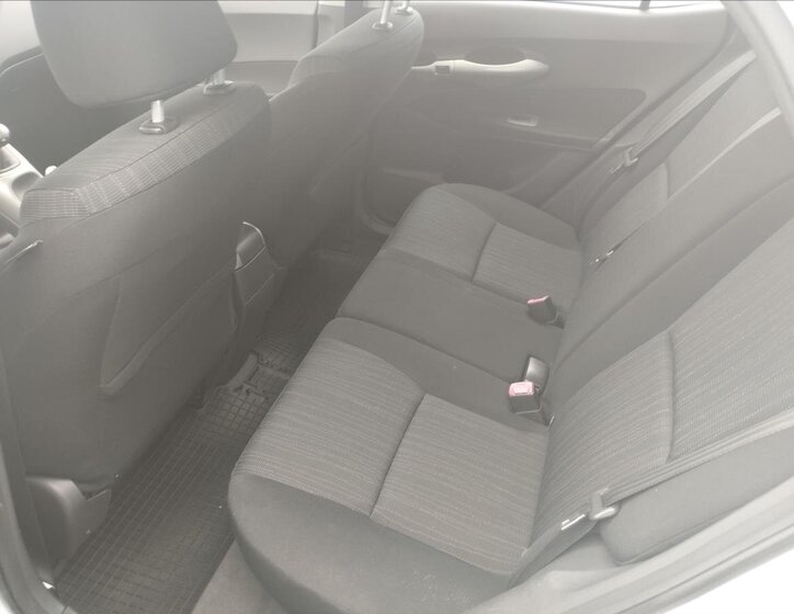Toyota Auris Hatchback 1,3 l 74 kw