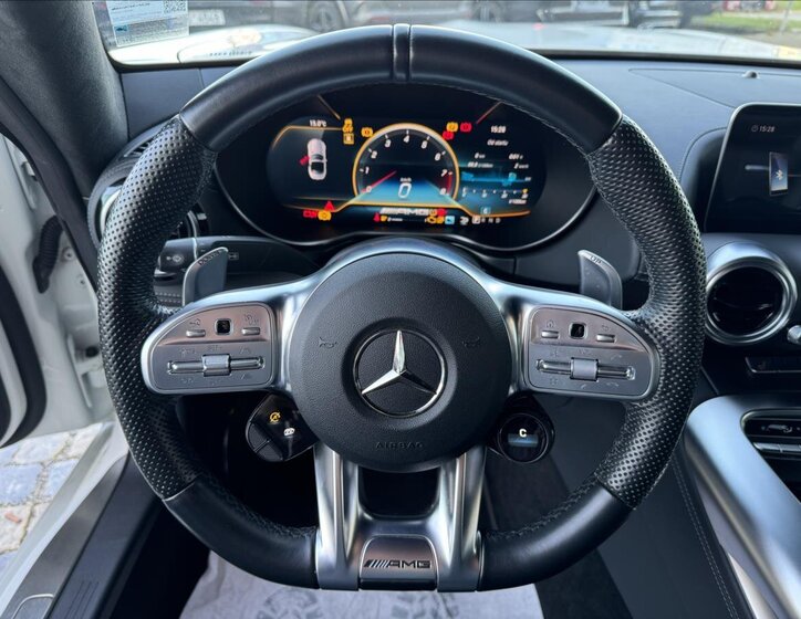 Mercedes-Benz AMG GT 6