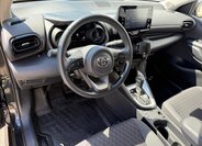 Toyota Yaris 8