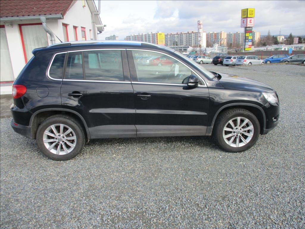 Volkswagen Tiguan SUV / Terénní 2,0 l 81 kw