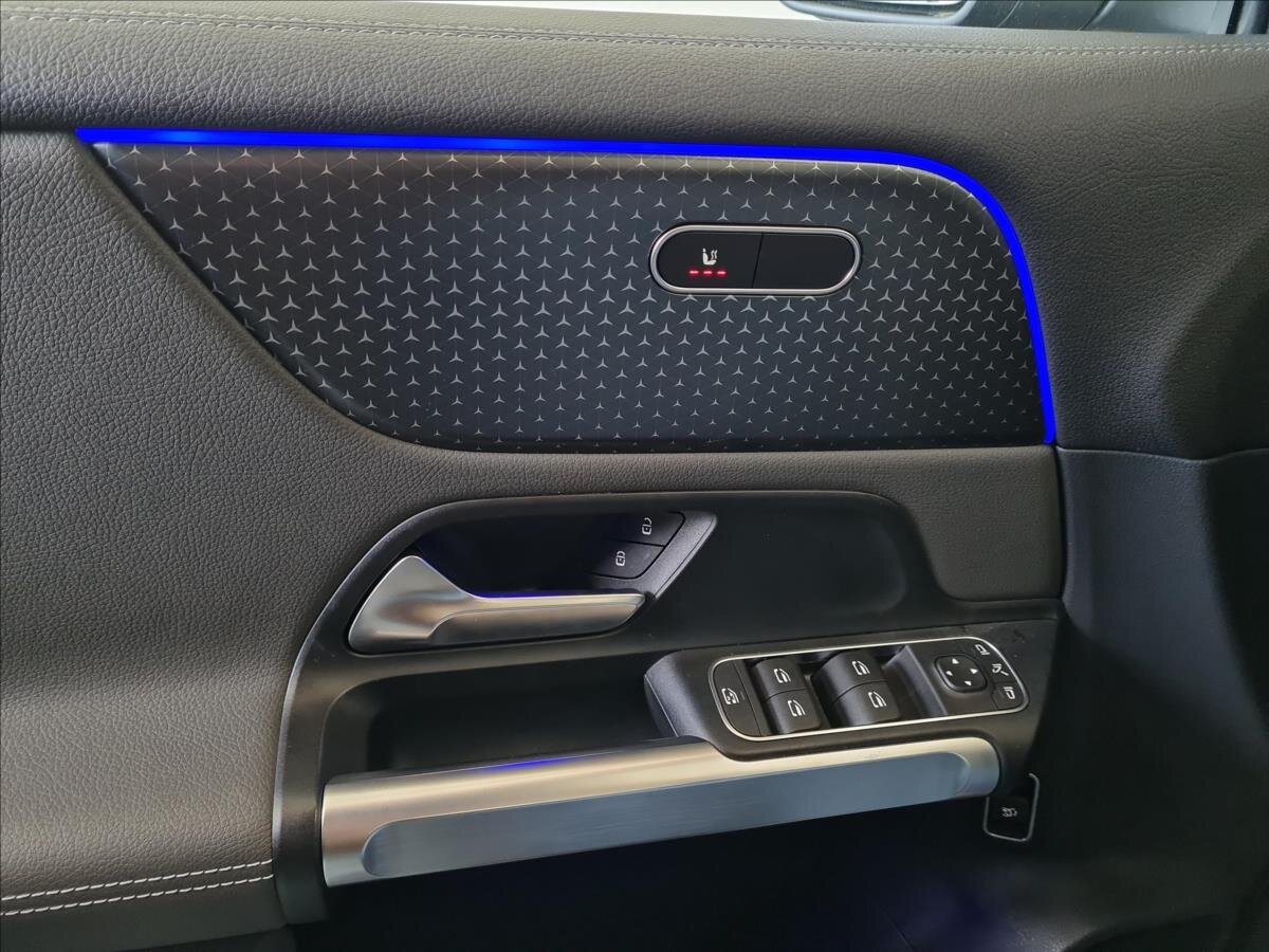 Mercedes-Benz EQB SUV 1,0 140 kw