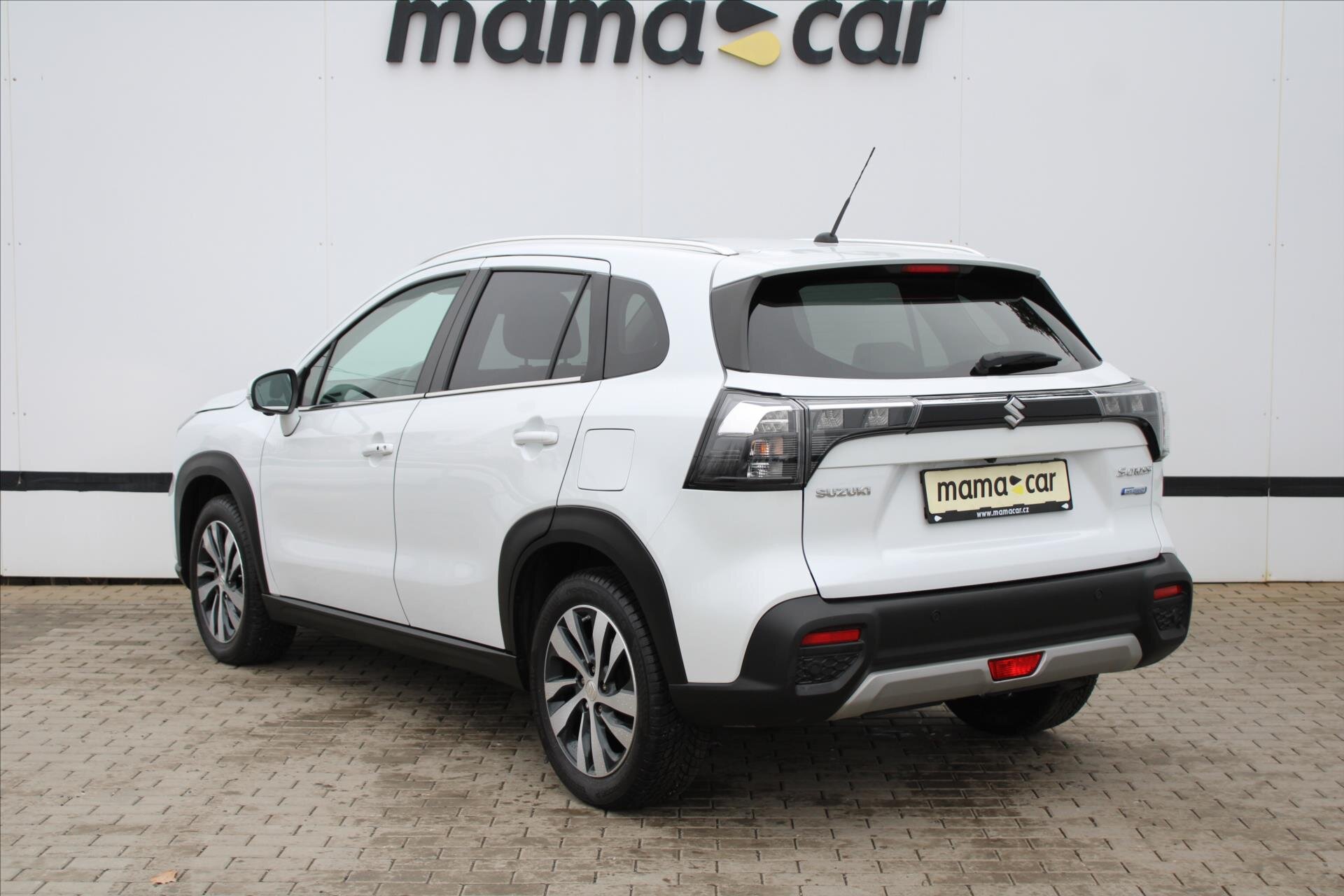 Suzuki SX4 S-Cross SUV / Terénní 1,4 l 95 kw