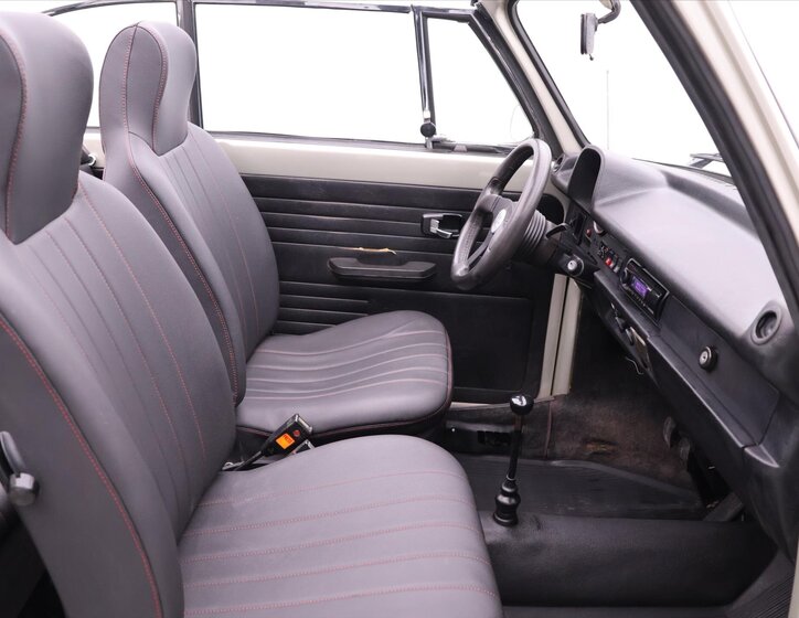 Volkswagen Beetle Kabriolet 1,3 l 32 kw
