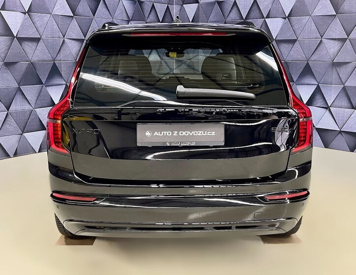 Volvo XC90 SUV / Terénní 2,0 l 184 kw