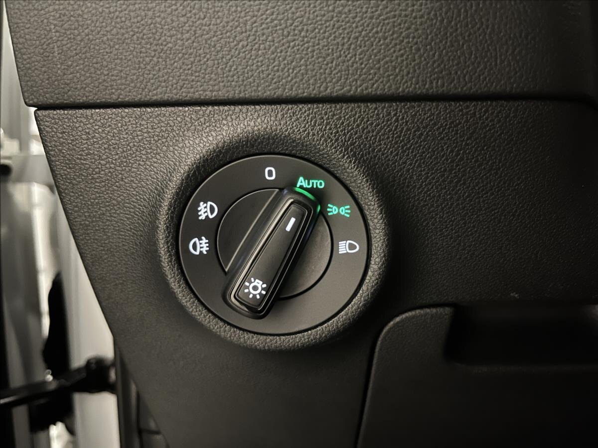 Škoda Karoq SUV / Terénní 1,5 l 110 kw