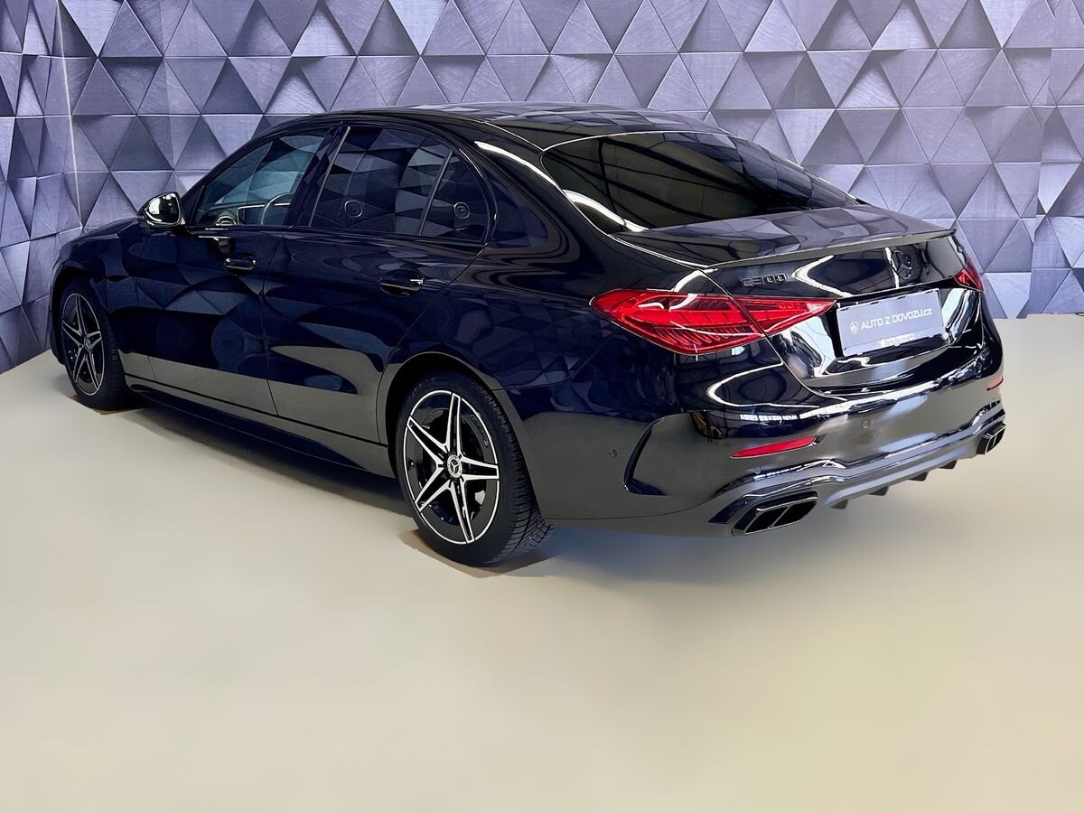 Mercedes-Benz Třídy C Sedan / Limuzína 2,0 l 190 kw