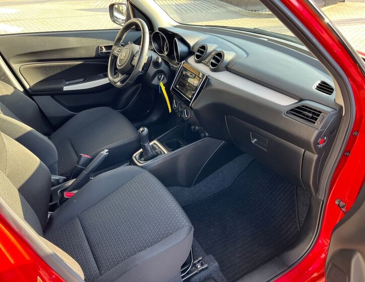 Suzuki Swift Hatchback 1,2 l 61 kw