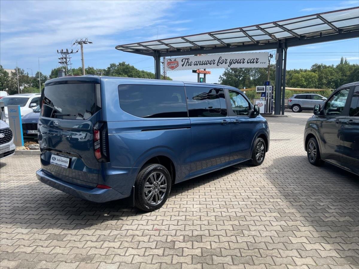 Ford Tourneo Custom Kombi 2,0 l 110 kw