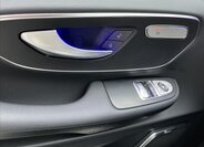 Mercedes-Benz Třídy V 12