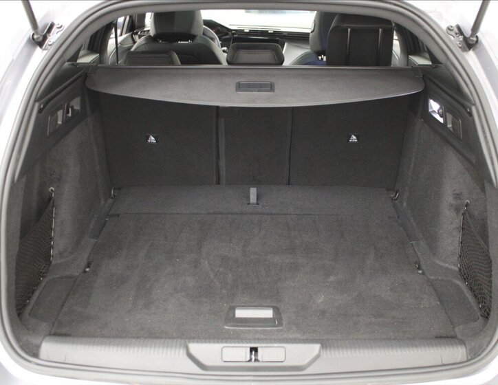 Peugeot 308 Kombi 1,2 l 96 kw