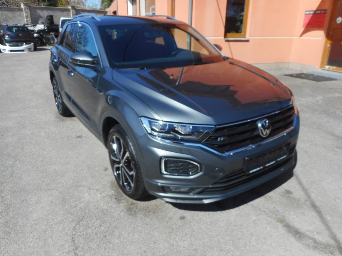 Volkswagen T-Roc SUV / Terénní 1,5 l 110 kw