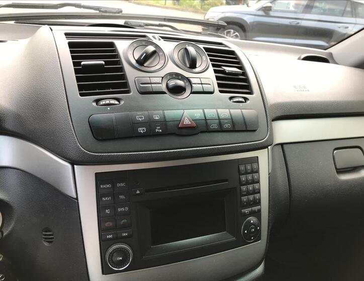 Mercedes-Benz Vito 17