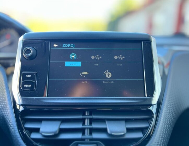 Peugeot 2008 SUV / Terénní 1,2 l 81 kw