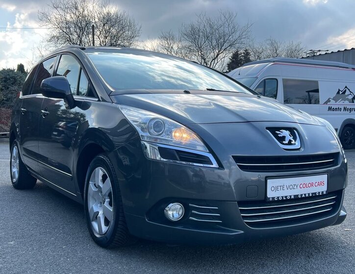 Peugeot 5008 MPV 2,0 l 120 kw