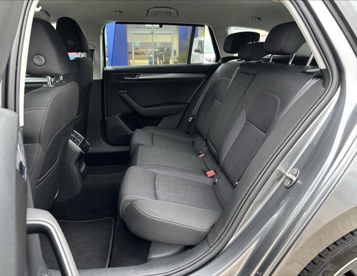 Škoda Superb Kombi 2,0 l 110 kw