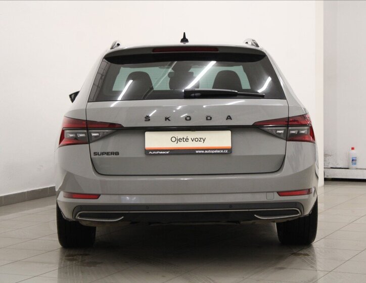 Škoda Superb Kombi 2,0 l 147 kw