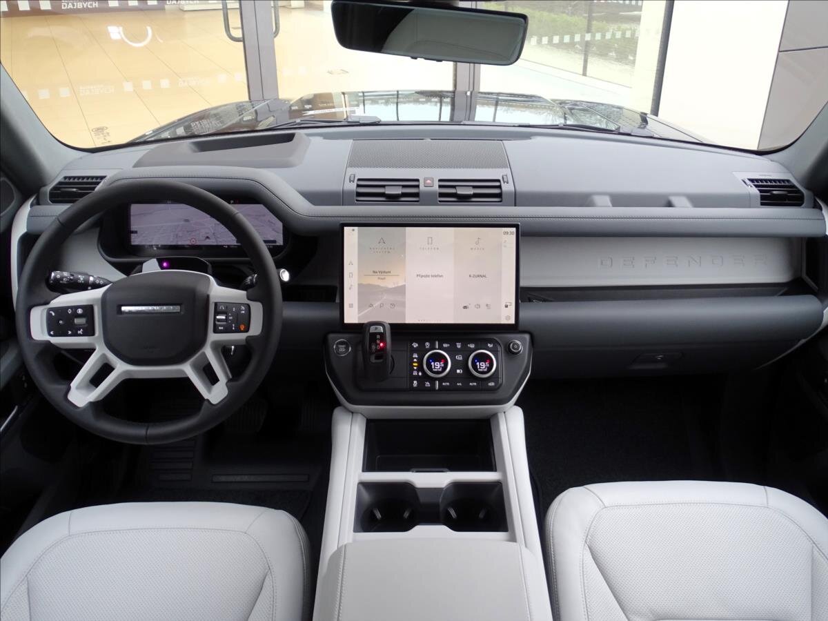 Land Rover Defender SUV / Terénní 5,0 l 313 kw