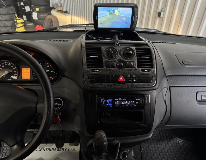 Mercedes-Benz Vito 18