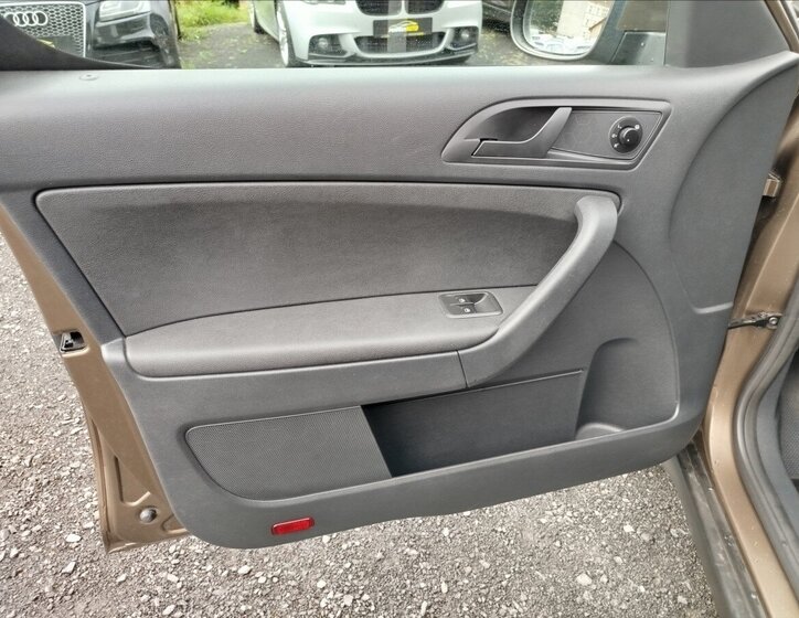 Škoda Yeti SUV / Terénní 1,2 l 77 kw