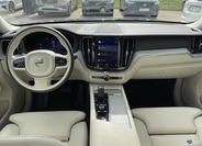 Volvo XC60 9