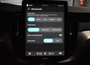 Volvo XC60 SUV / Terénní 2,0 l 335 kw