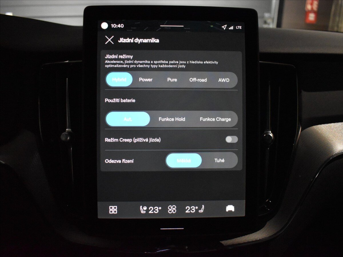 Volvo XC60 SUV / Terénní 2,0 l 335 kw