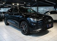 Audi Q8 SUV 3,0 l 210 kw