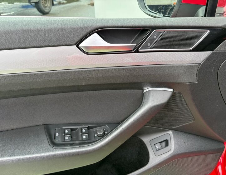 Volkswagen Passat Kombi 2,0 l 90 kw