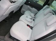 Peugeot 5008 MPV 2,0 l 120 kw