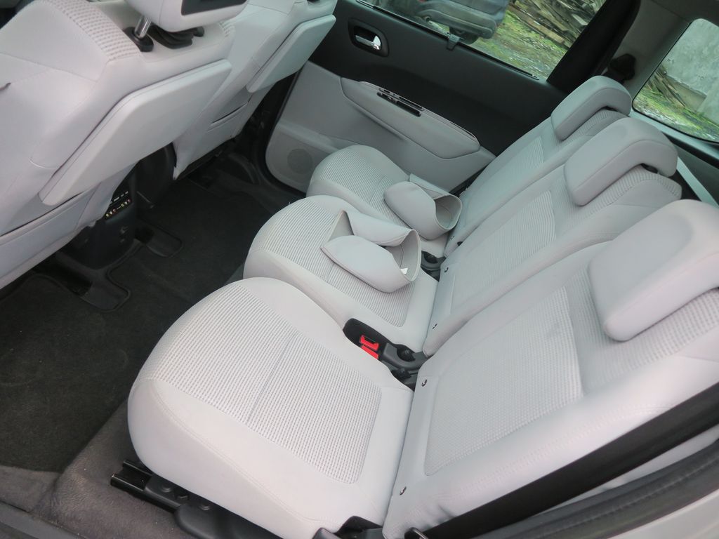 Peugeot 5008 MPV 2,0 l 120 kw