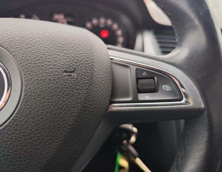 Škoda Rapid Liftback 1,2 l 77 kw