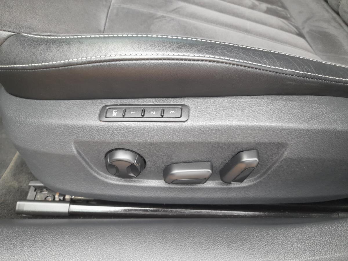 Škoda Superb Kombi 2,0 l 110 kw