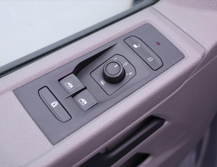 Volkswagen Transporter 13