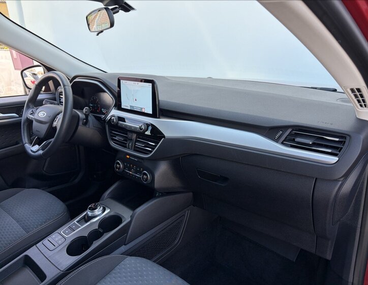 Ford Kuga Kombi 2,0 l 140 kw