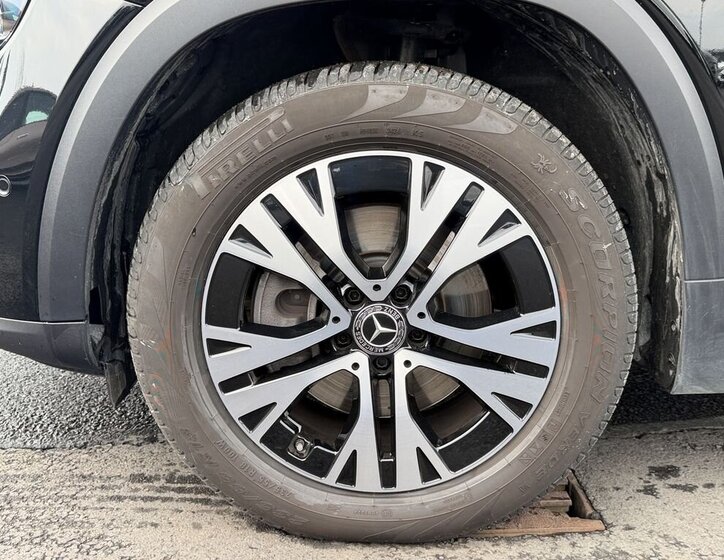 Mercedes-Benz GLB SUV / Terénní 2,0 l 110 kw