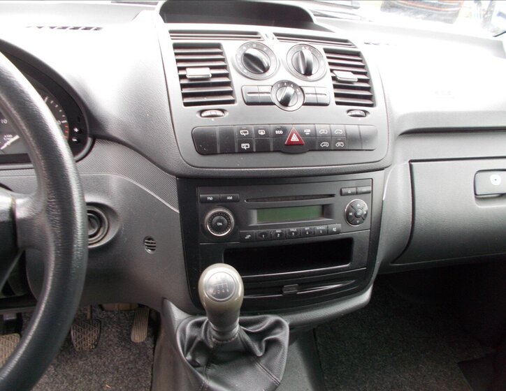 Mercedes-Benz Vito MPV 2,1 l 70 kw