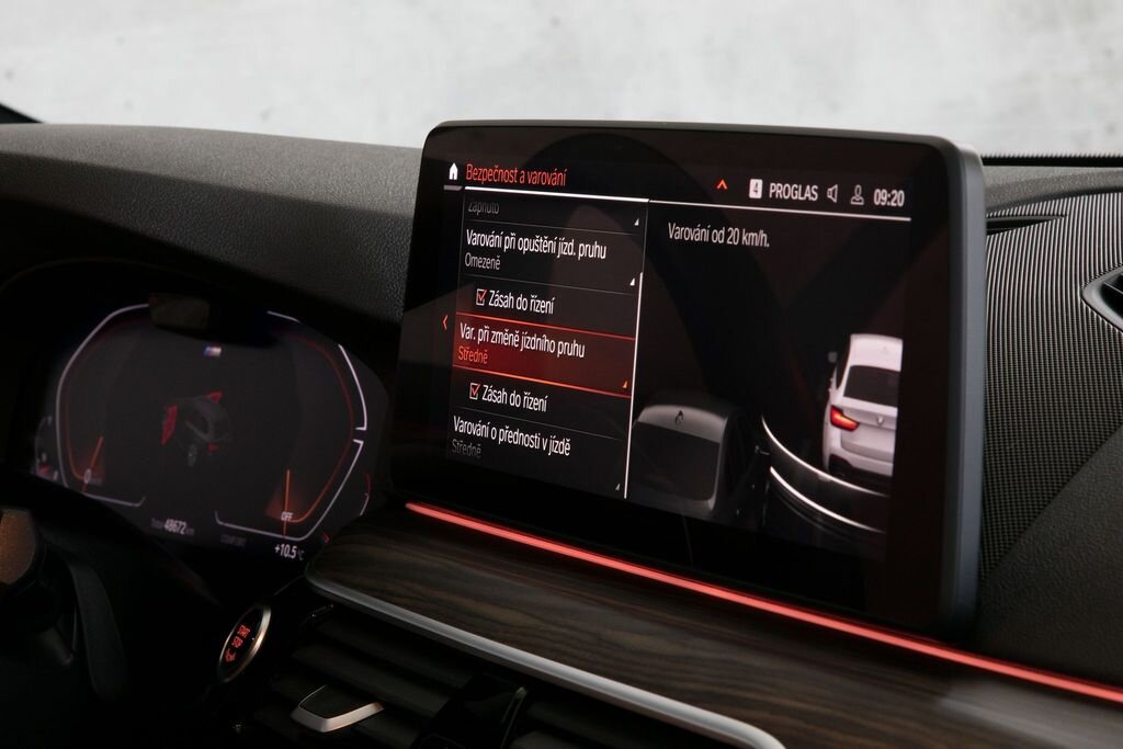 BMW Řada 5 Kombi 3,0 l 245 kw