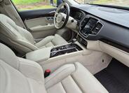 Volvo XC90 13