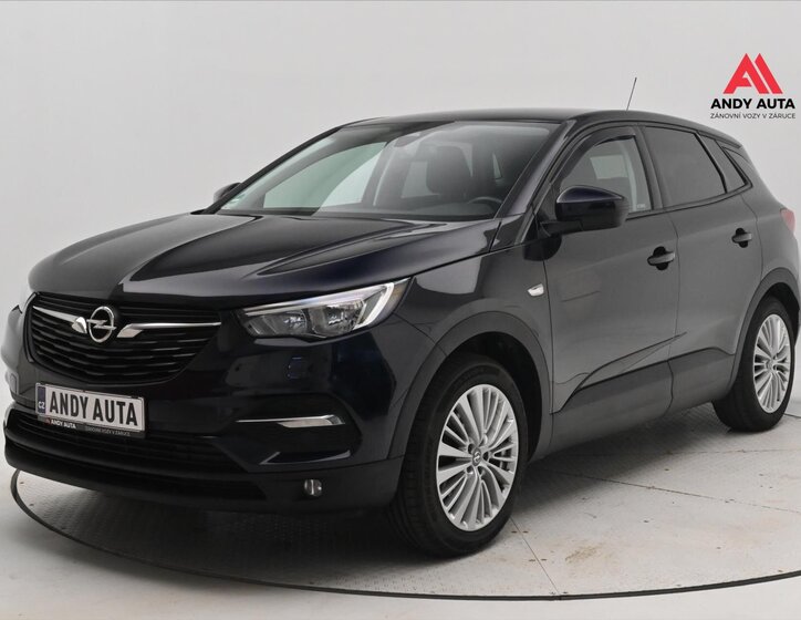 Opel Grandland X SUV / Terénní 1,6 l 88 kw