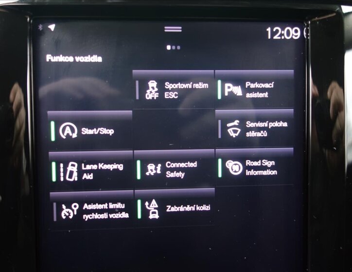 Volvo XC60 SUV / Terénní 2,0 l 110 kw